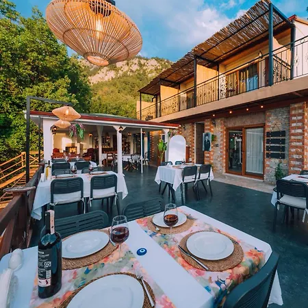 La Dia Faralya فندق *